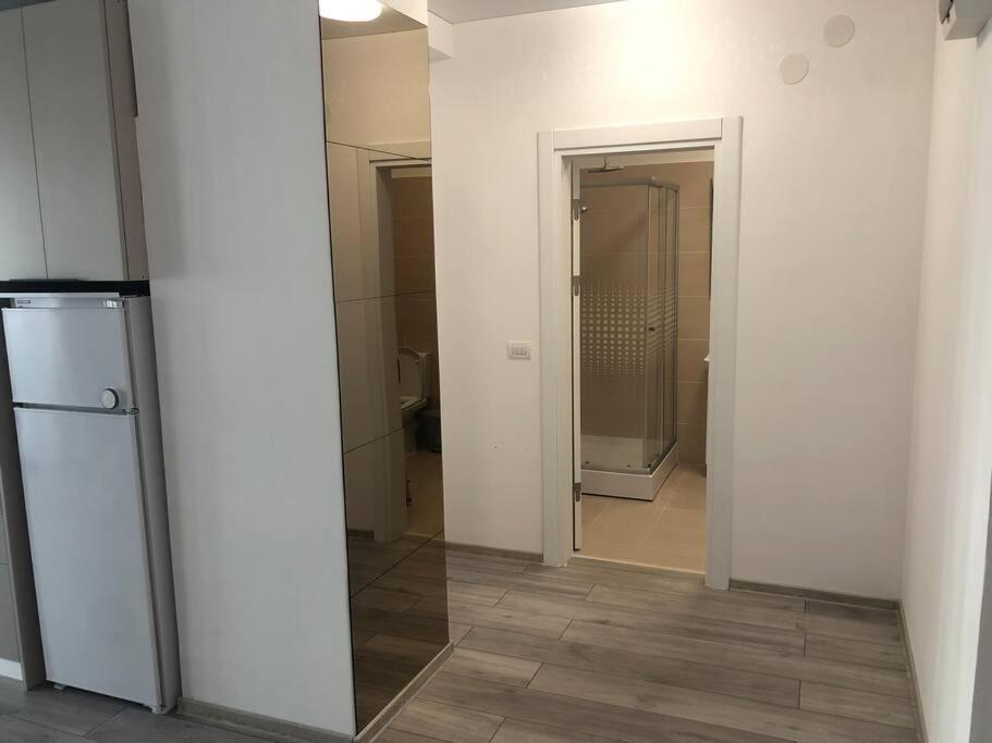 Dxn Luxury Apartment 4 Năvodari Exterior foto
